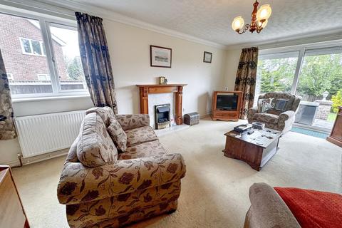 3 bedroom detached bungalow for sale, 16 Blue Stone Rise Louth LN11 9XZ