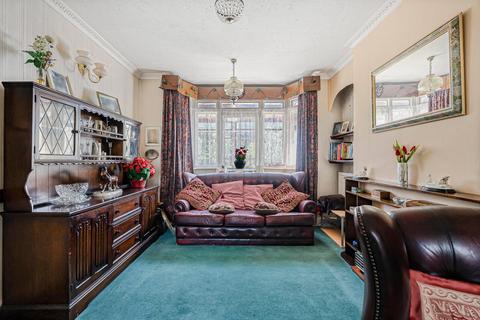 3 bedroom detached house for sale, Sutherland Avenue, Cuffley, EN6