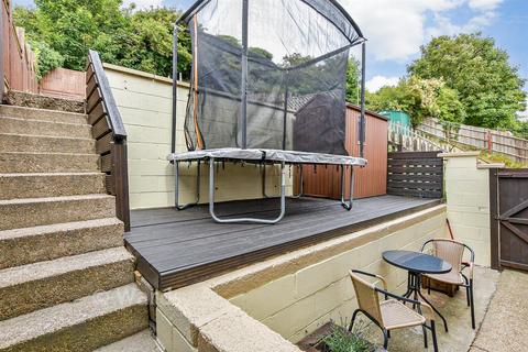 3 bedroom terraced house for sale, St. George's Crescent, Dover CT17