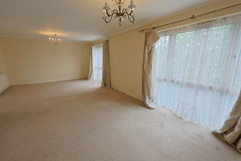 2 bedroom flat for sale, Whitchurch Lane, Edgware HA8