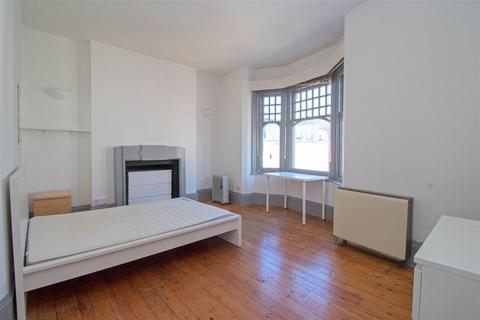 2 bedroom apartment to rent, Steine Street, Brighton, BN2