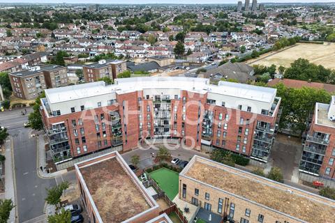 1 bedroom flat for sale, Brunel House, 4 Chancellor Way, Dagenham, RM8 2GQ