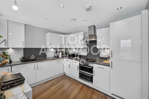 1 bedroom flat for sale, Brunel House, 4 Chancellor Way, Dagenham, RM8 2GQ