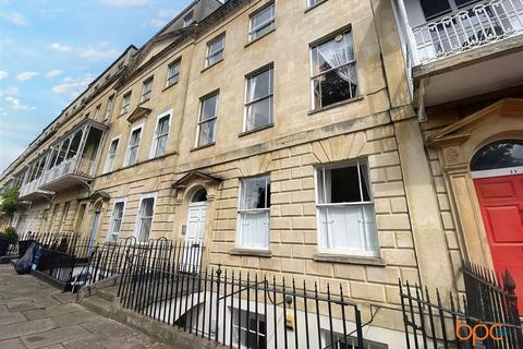 2 bedroom flat to rent, West Mall, Bristol, BS8