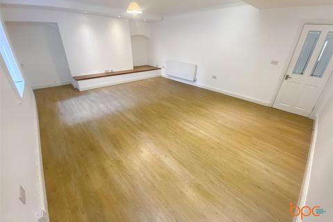 2 bedroom flat to rent, West Mall, Bristol, BS8