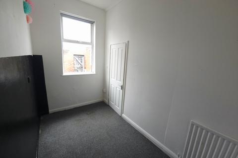 2 bedroom cottage to rent, Hadrian Street, Sunderland, SR4