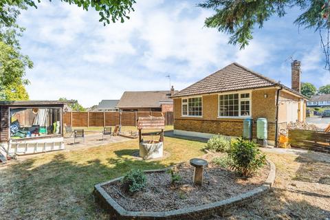 2 bedroom bungalow for sale, Patricia Close, West End, Southampton, Hampshire, SO30