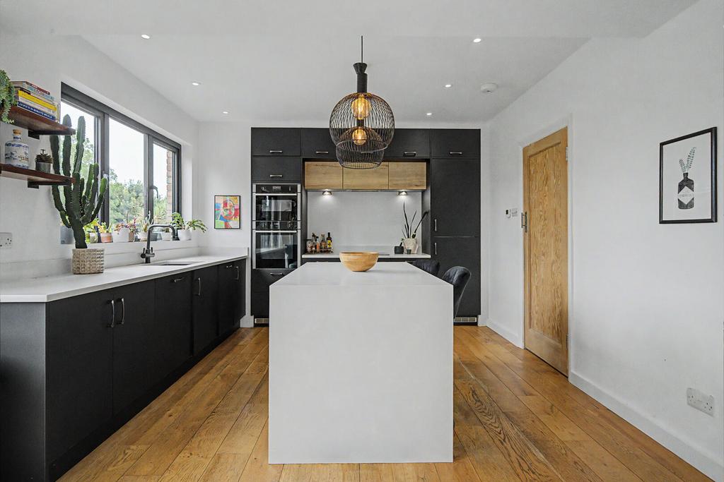 House in Brighton, Patcham, Westdene - View 2