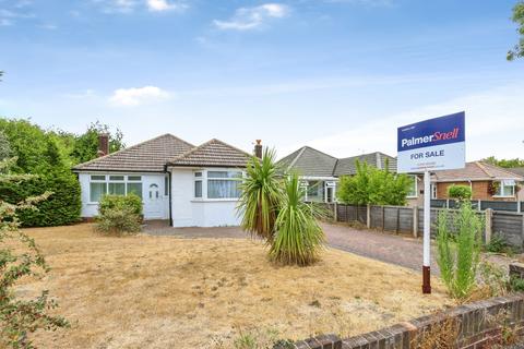 2 bedroom bungalow for sale, Fulwood Avenue, Bournemouth, Dorset, BH11
