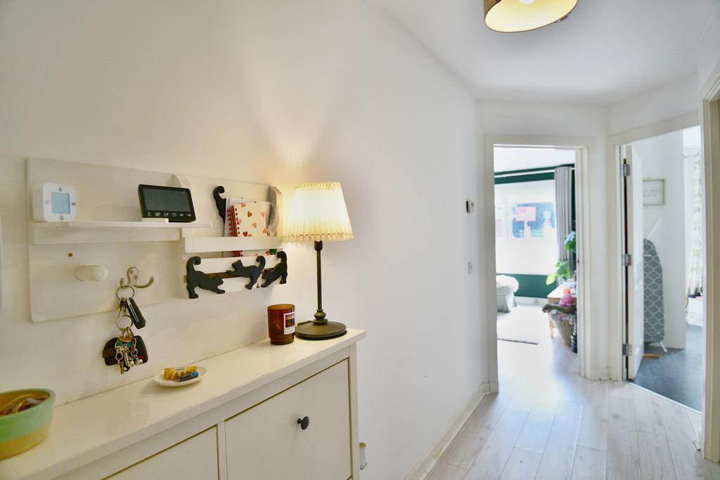 Apartment in Glasgow - View 2