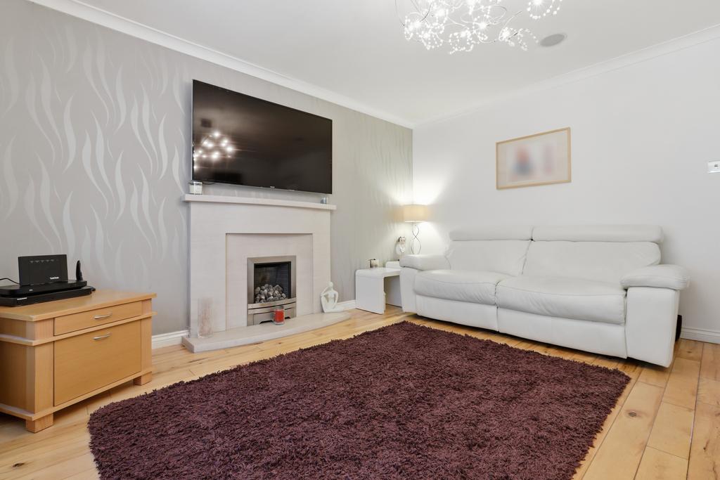 House in Glasgow, Millerston - View 2