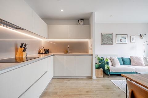 2 bedroom flat to rent, Station Approach, Sydenham, London, SE26