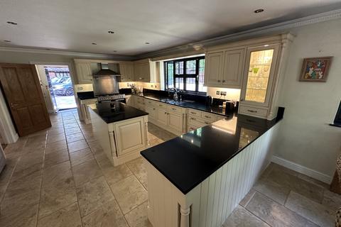 7 bedroom country house for sale, Earleydene, Ascot SL5