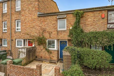 2 bedroom terraced house for sale, Walnut Tree Road, Greenwch
