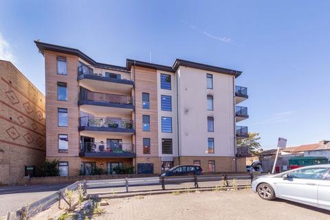 Bishops Road, Slough SL1