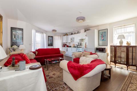 2 bedroom apartment for sale, Bishops Road, Slough SL1