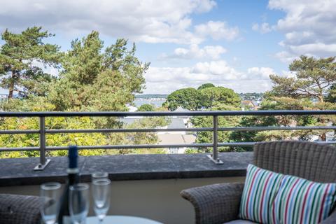 2 bedroom apartment for sale, Seacombe Road, Sandbanks, Poole, Dorset, BH13