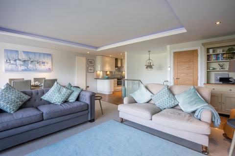 2 bedroom apartment for sale, Seacombe Road, Sandbanks, Poole, Dorset, BH13