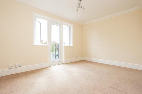 2 bedroom flat for sale, Richmond Avenue, Margate, Kent, CT9