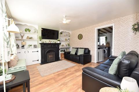 3 bedroom semi-detached house for sale, Shortmead Street, Biggleswade SG18