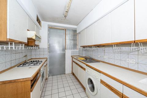 undefined, Clarewood Court