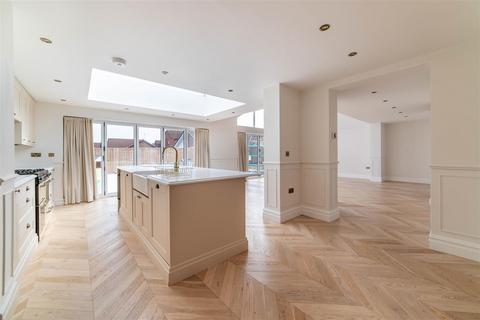 3 bedroom detached bungalow for sale, Alderley Drive, Newcastle Upon Tyne, NE12