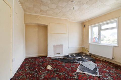 3 bedroom end of terrace house for sale, Prebendal Avenue, Aylesbury