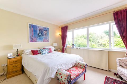 4 bedroom detached house to rent, Thetford Road, New Malden, KT3