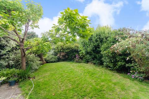 4 bedroom detached house to rent, Thetford Road, New Malden, KT3