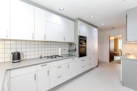 4 bedroom detached house for sale, Wheatlands Road East, Harrogate, North Yorkshire