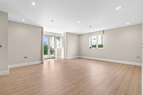 undefined, Lime Crescent, Siddington Park, Siddington, Cirencester, GL7