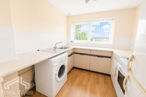 Studio for sale, Hoghton Close, Lytham St. Annes, Lancashire