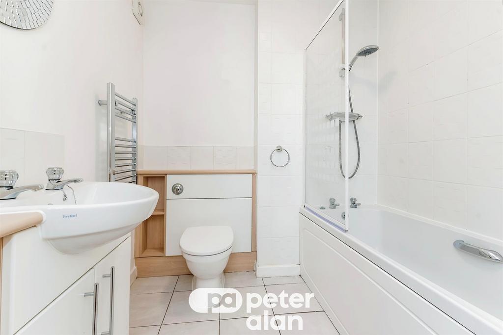 Apartment in Cardiff - View 5