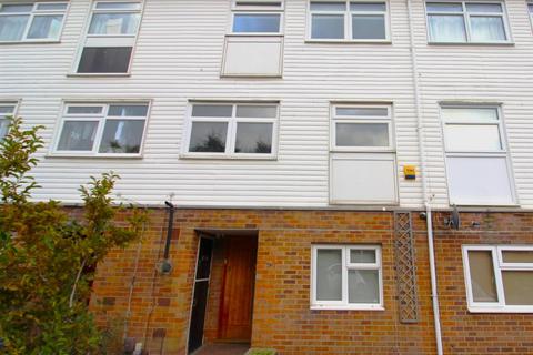 4 bedroom townhouse to rent, Ford End, Woodford Green IG8