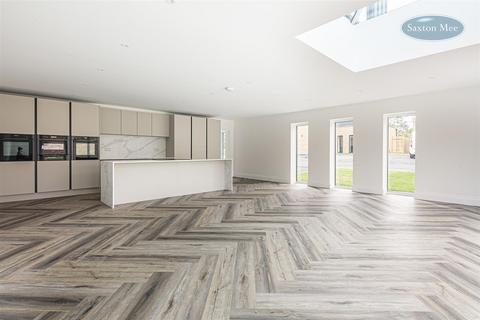 4 bedroom detached house for sale, Stable Lane, Grenoside, Sheffield