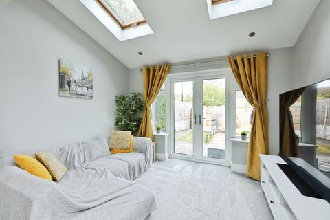2 bedroom end of terrace house for sale, Thorpe Drive, Waterthorpe, Sheffield