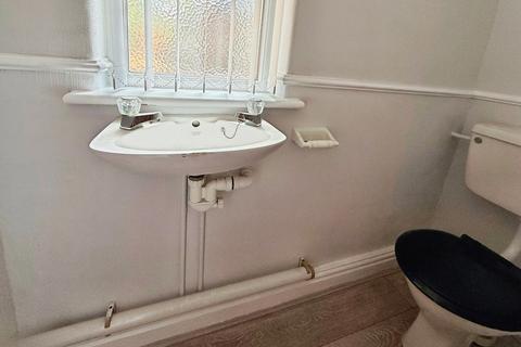 3 bedroom detached house to rent, Danum Road, Doncaster DN4