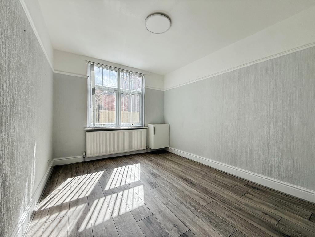 House in Doncaster - View 5