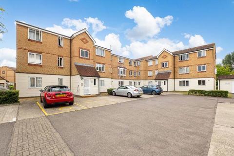 2 bedroom apartment for sale, Mullards Close, Hackbridge, Mitcham, CR4 4FF