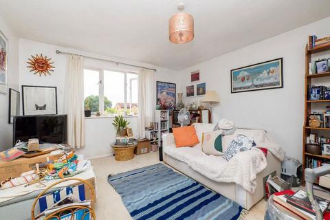 2 bedroom apartment for sale, Mullards Close, Hackbridge, Mitcham, CR4 4FF