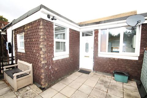2 bedroom apartment to rent, Market Place, Chalfont St Peter SL9