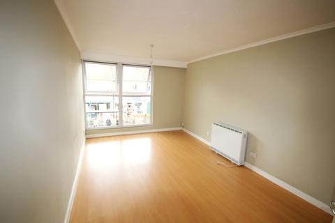 2 bedroom apartment to rent, Market Place, Chalfont St Peter SL9
