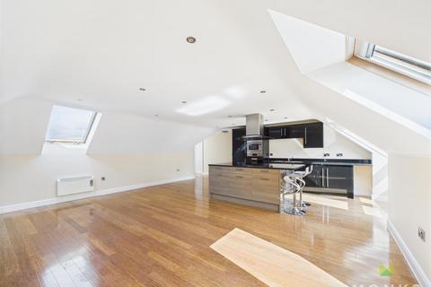 2 bedroom penthouse to rent, Copthorne Road, Shrewsbury