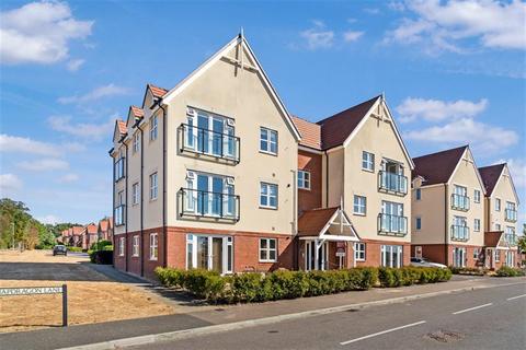 2 bedroom flat for sale, Snapdragon Lane, Worthing, BN13