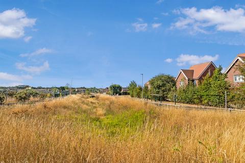 2 bedroom flat for sale, Snapdragon Lane, Worthing, BN13