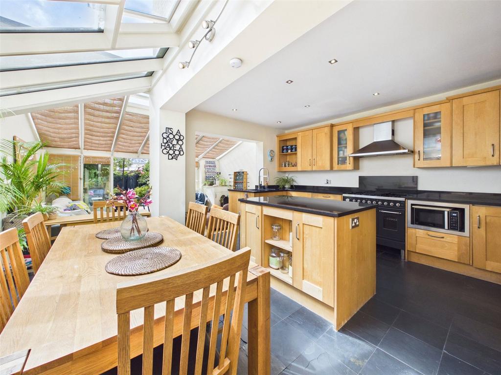 House in St Margarets - View 4