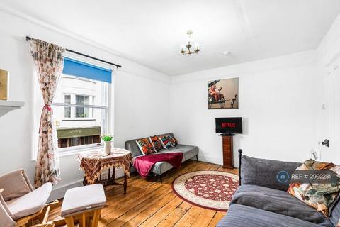 Studio to rent, Gloucester Street, Brighton, BN1