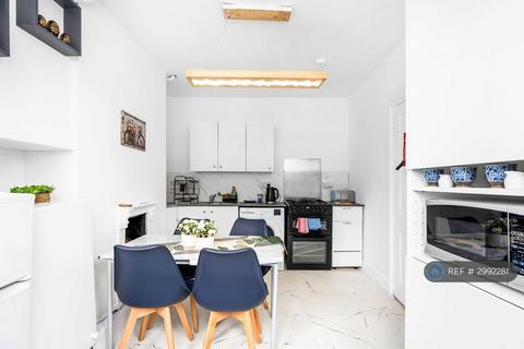 Studio to rent, Gloucester Street, Brighton, BN1