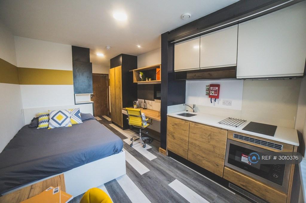 Apartment in Birmingham - More