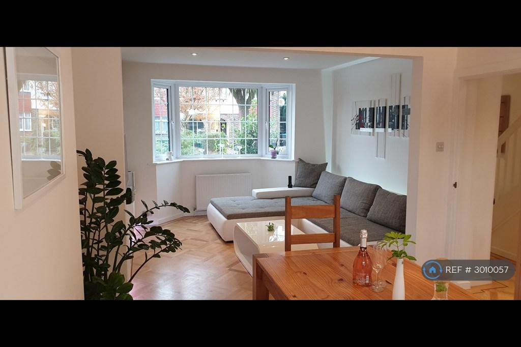 House in Morden - View 2